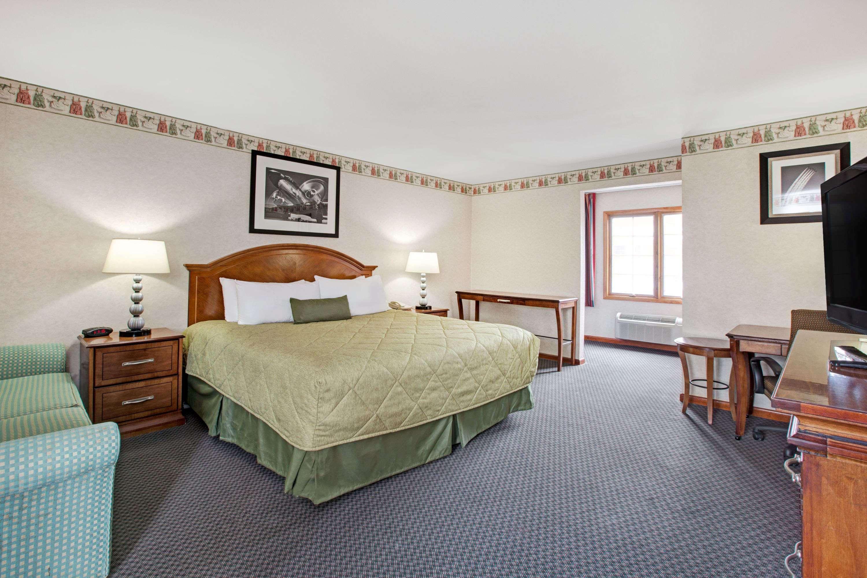 Ramada Inn Flemington Kültér fotó