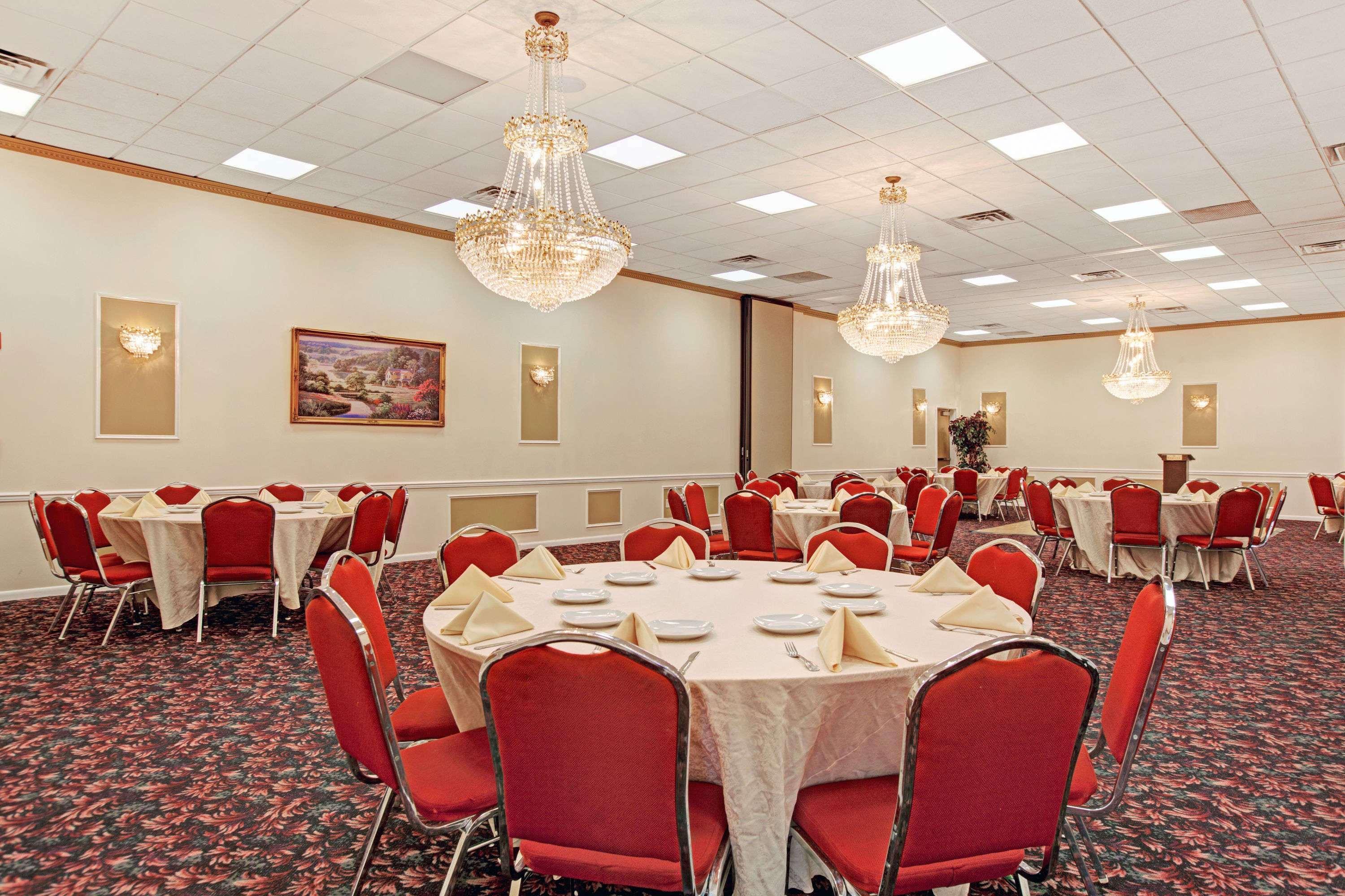 Ramada Inn Flemington Kültér fotó