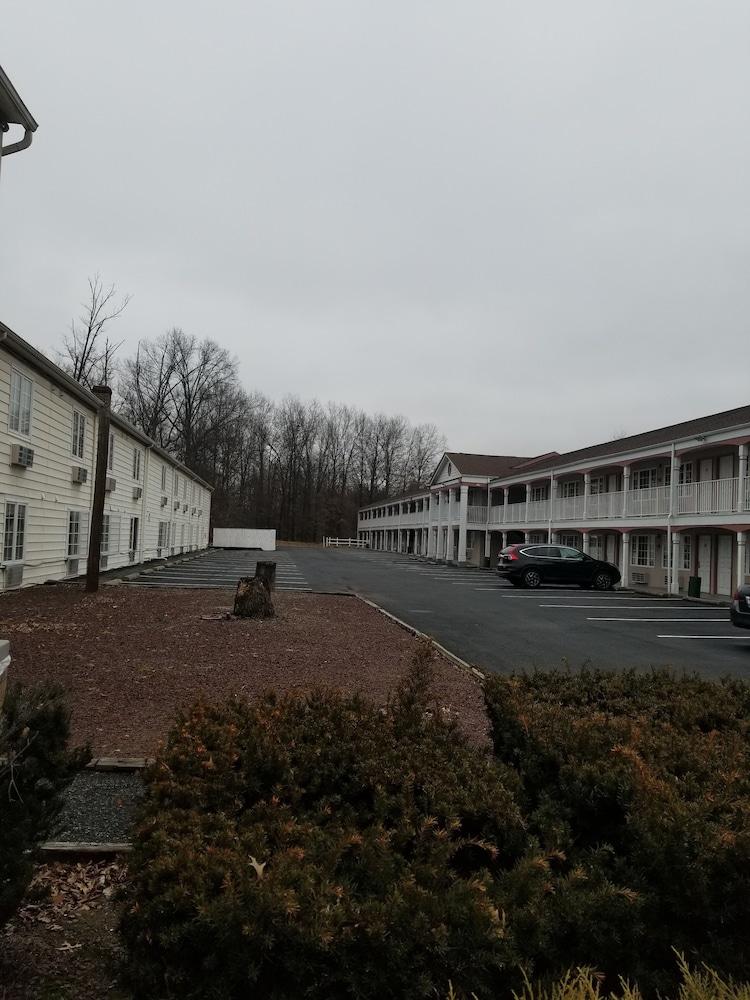 Ramada Inn Flemington Kültér fotó